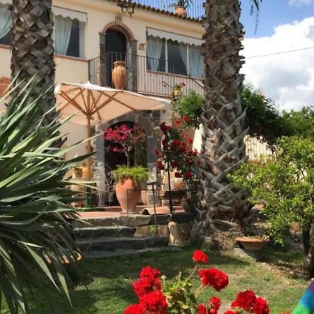 La Capanna Di Giuseppe E Maria Bed & Breakfast Taormina Exterior photo