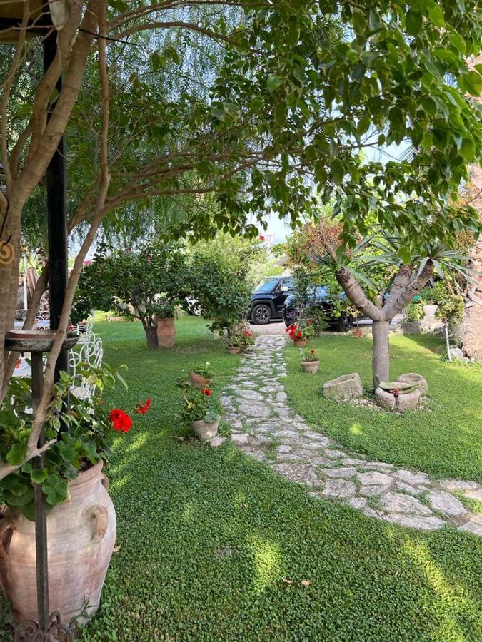 La Capanna Di Giuseppe E Maria Bed & Breakfast Taormina Exterior photo