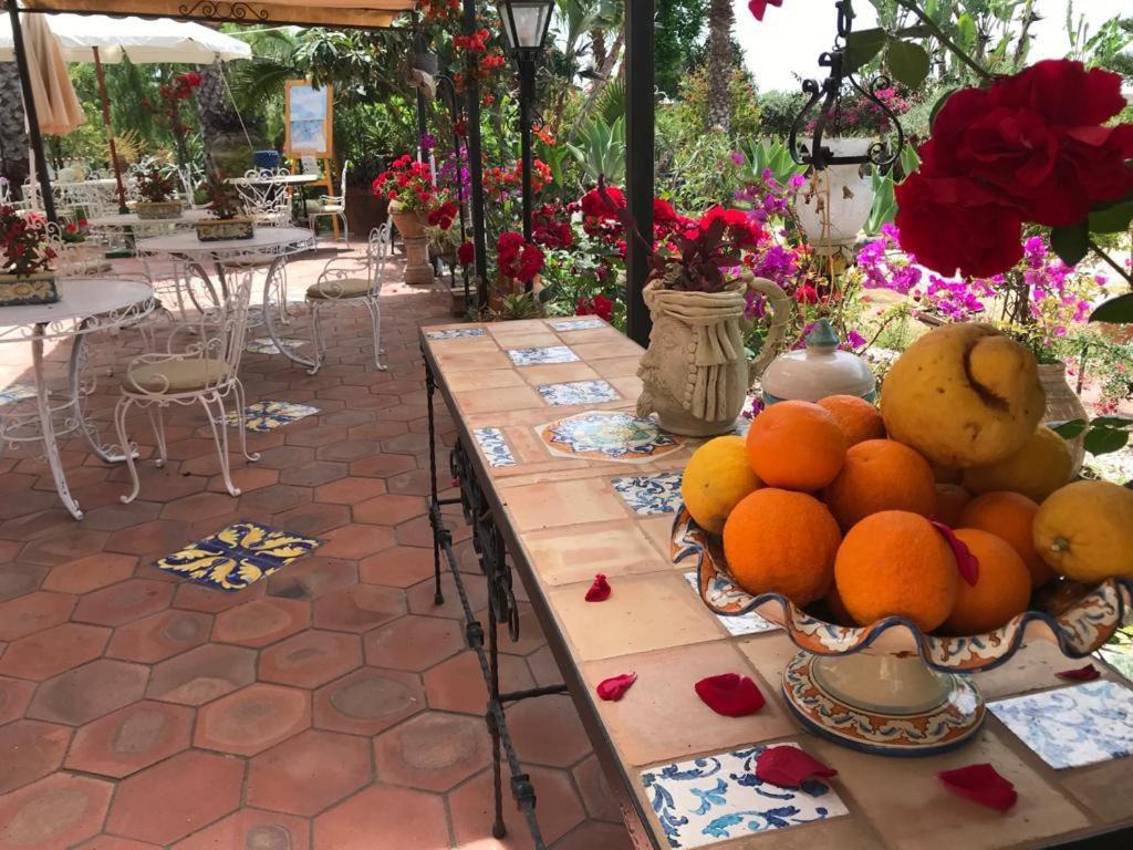 La Capanna Di Giuseppe E Maria Bed & Breakfast Taormina Exterior photo
