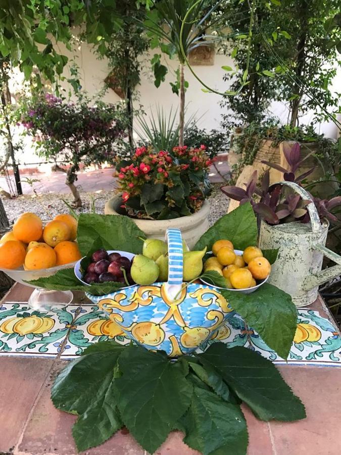 La Capanna Di Giuseppe E Maria Bed & Breakfast Taormina Exterior photo